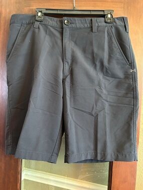 Under Armour Men's Black Athletic Shorts Size 36 #187